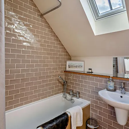 3 Bed In Stokesley Oc-g0048 * Great Broughton